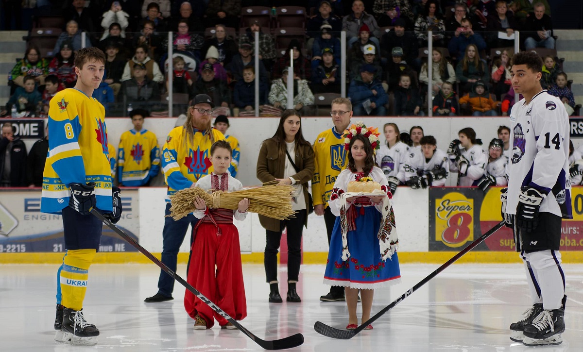 Канадський хокейний клуб провів яскравий захід на підтримку України