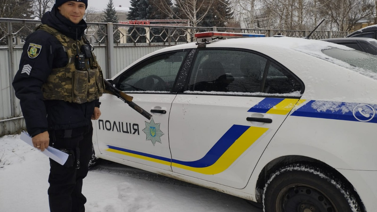 У мешканців Харківської області вилучили зброю та наркотики