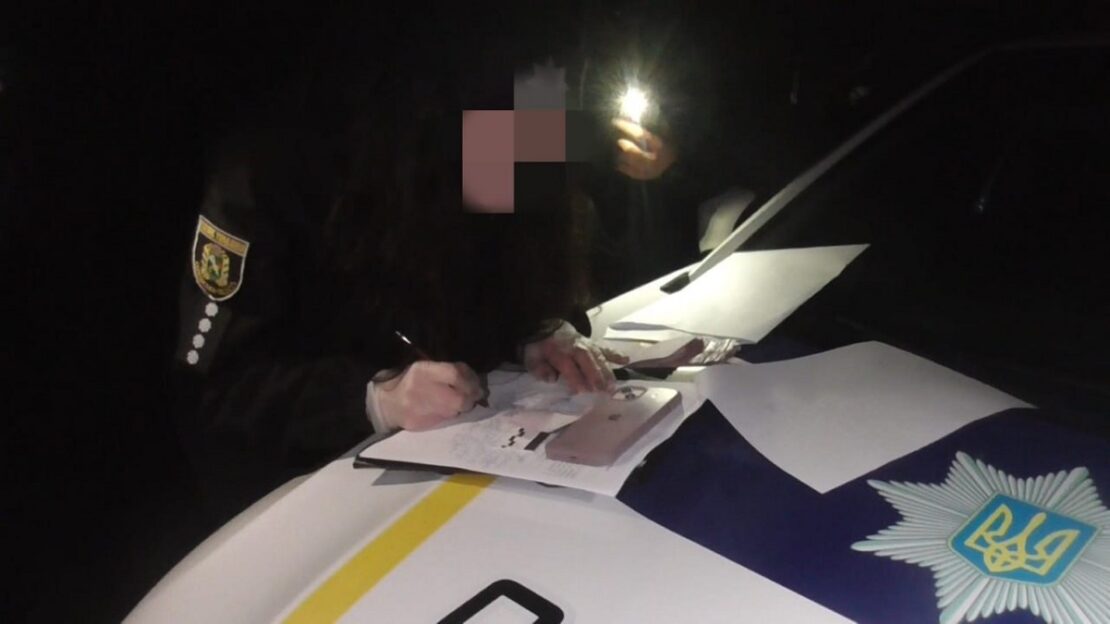 На Харківщині донька п'яного водія пропонувала хабаря поліцейським