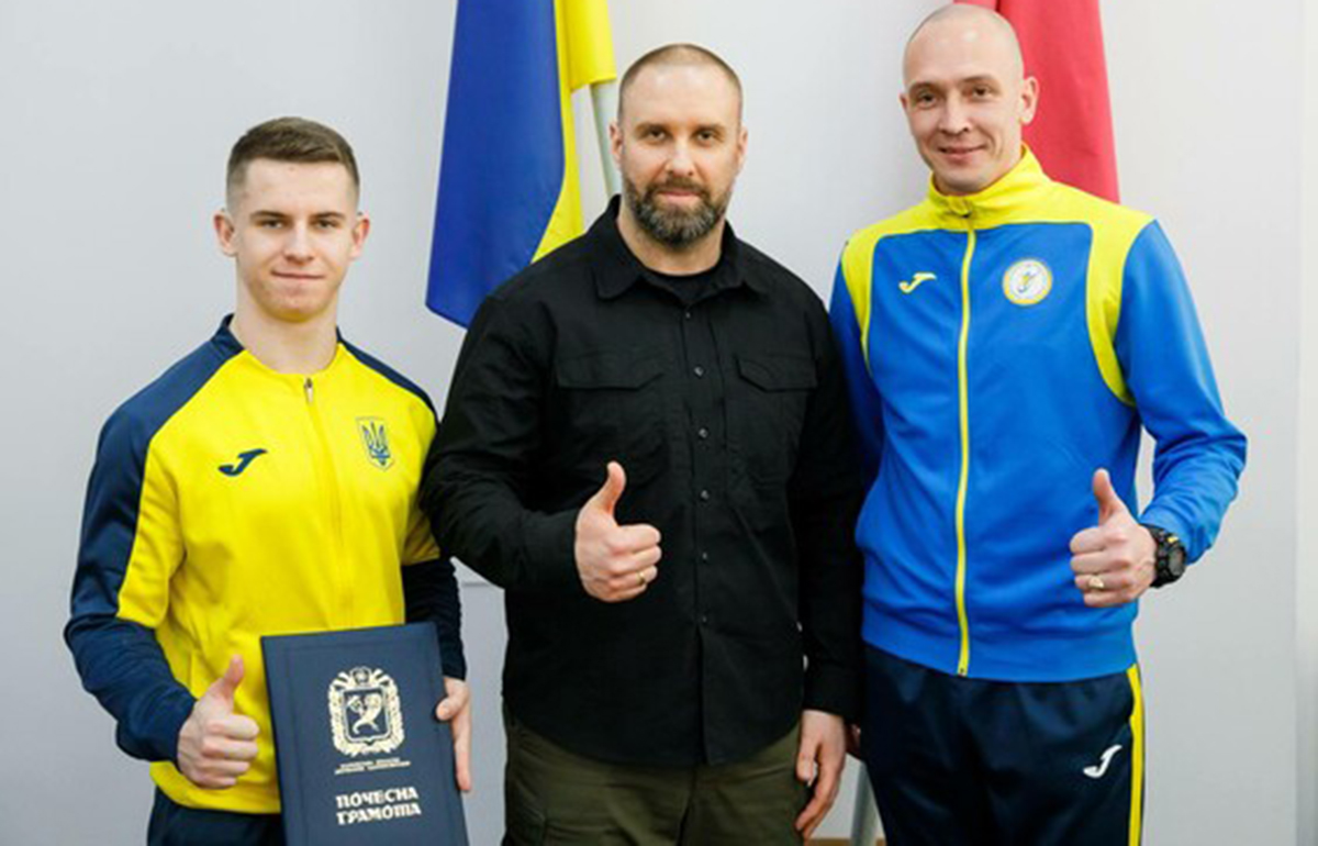 Харківським спортсменам-переможцям вручили почесні грамоти