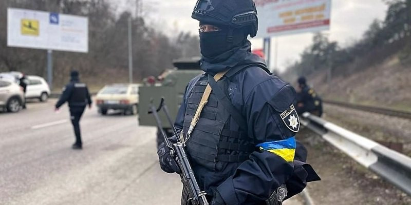 Новини Харкова: поліцейські за добу перевірили понад 1500 авто