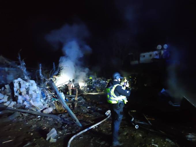 Харків зазнав ракетного удару: спалахнула масштабна пожежа