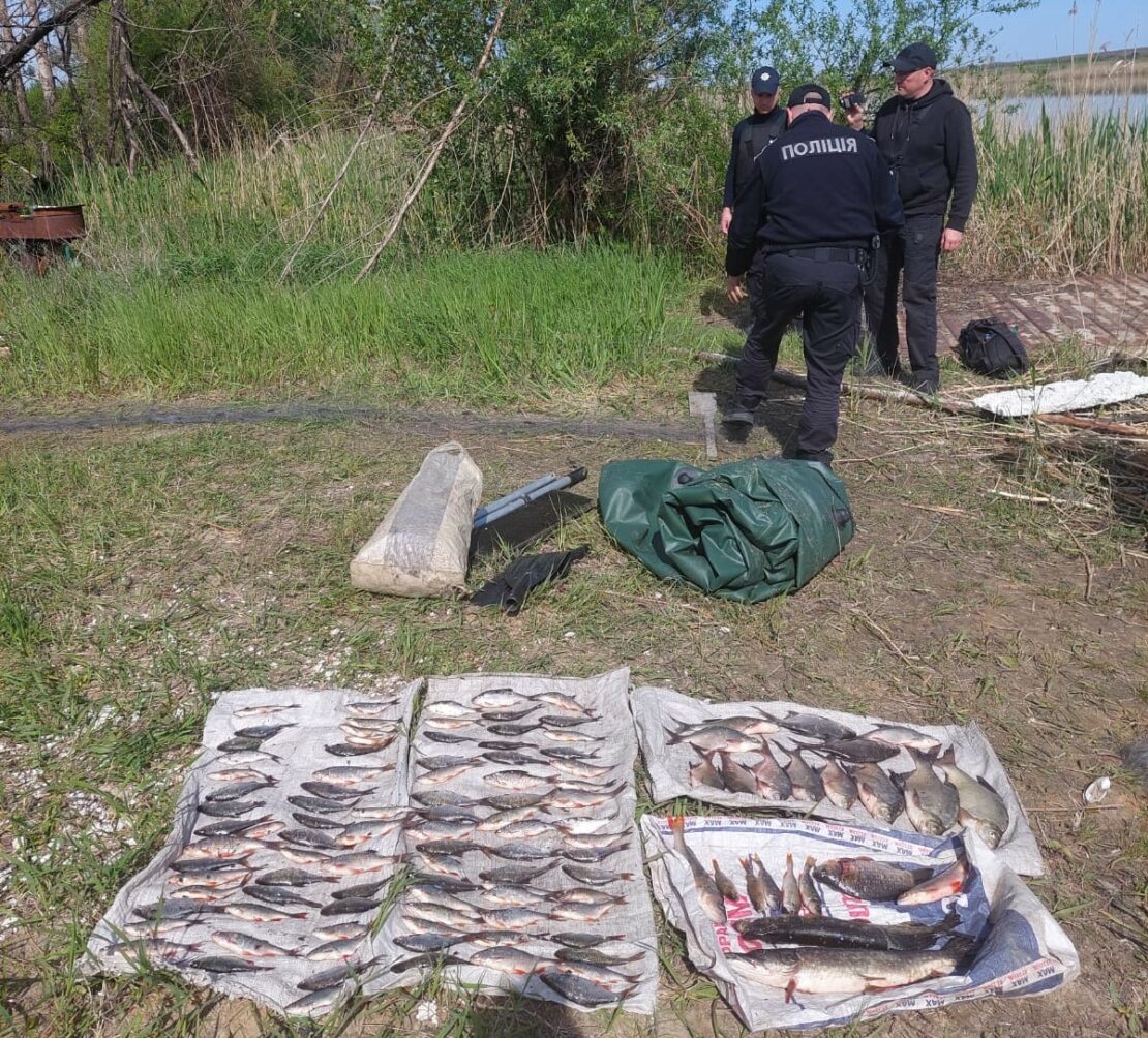 Новини Харкова: поблизу села Нова Гнилиця поліцейські затримали браконьєра