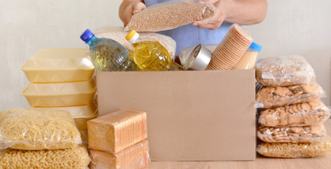 Жителям Харківщини передали 5 тонн продуктів і засобів гігієни