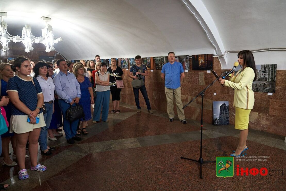 У Харківському метрополітені відкрилась виставка «Опалений війною»