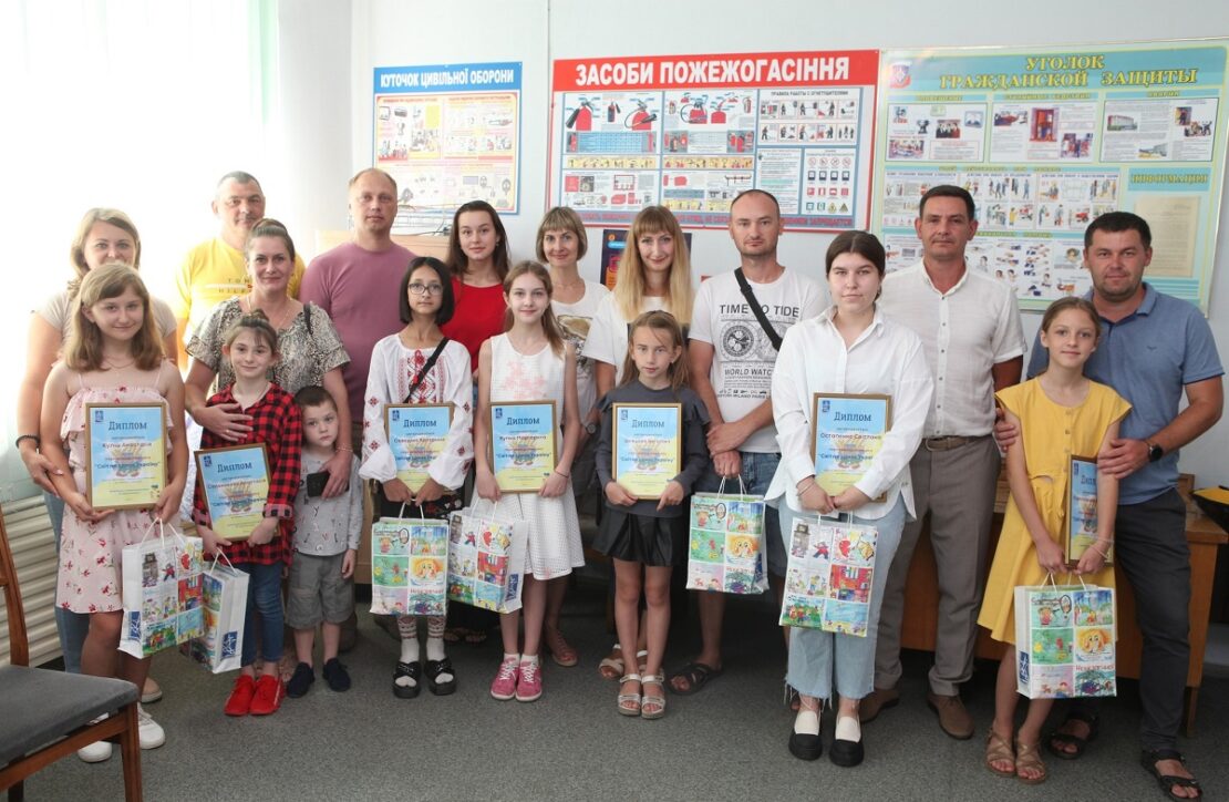 У «Харківобленерго» нагородили переможців конкурсу «Світло єднає Україну»
