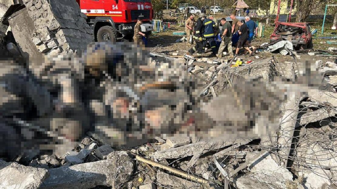 49 загиблих. Росіяни обстріляли село Гроза на Харківщині 