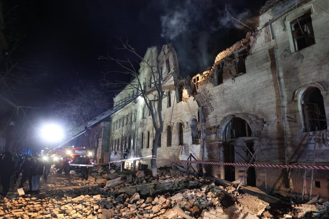 Росія ввечері 16 січня обстріляла ракетами центр Харкова. Є жертви та руйнування (фото)