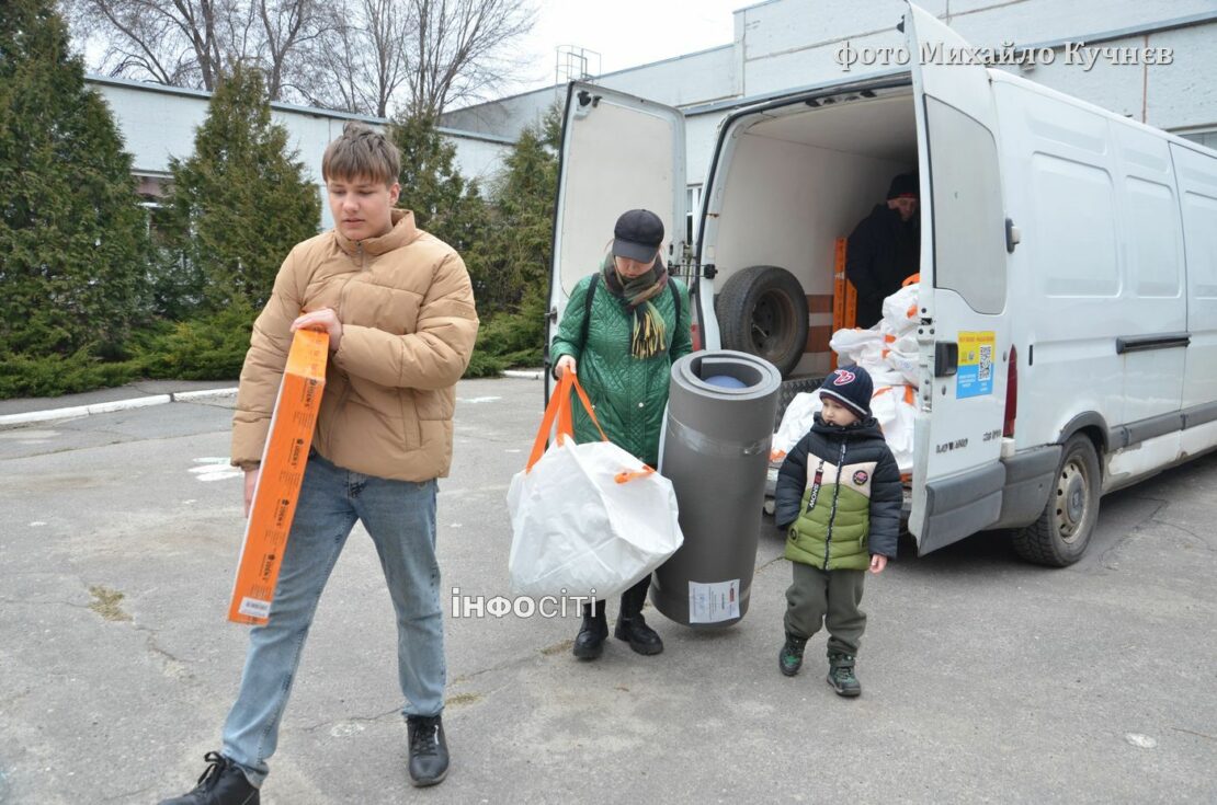 Жителі Харкова отримали від благодійників засоби для обігріву будинків