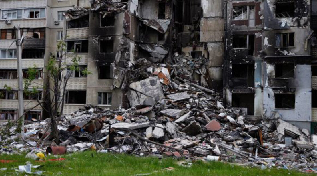 Через обстріли у Харкові пошкоджено 8 тисяч будівель
