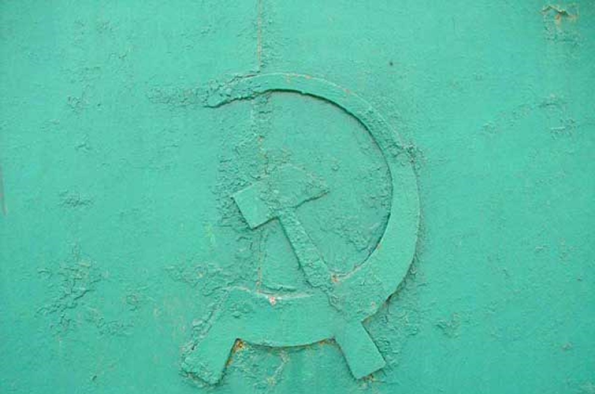 У Харкові демонтують 17 об'єктів радянських часів
