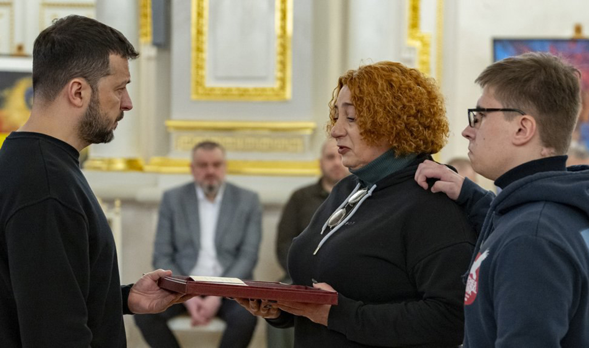 Родині загиблого медика з Харкова вручили орден «Золота Зірка»