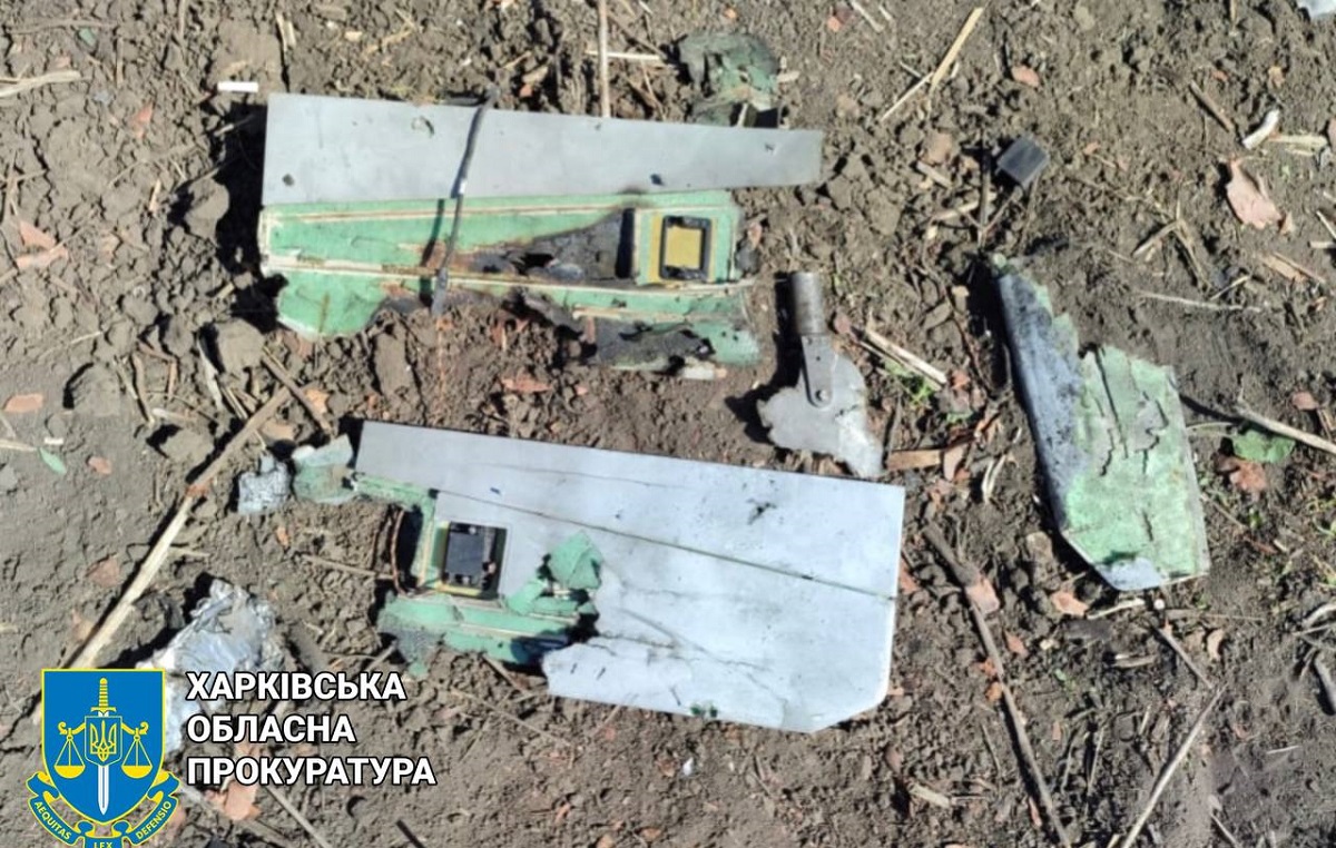 На Харківщині дрон атакував трактор, ще один трактор підірвався на міні